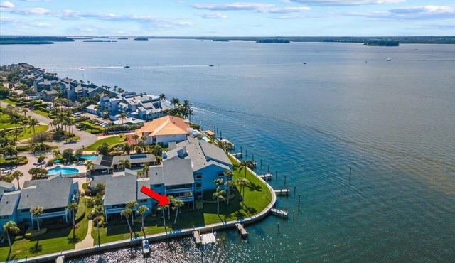 Plan Christmas 2024: Newly Remodeled, Intercostal, Beach Access, Dock & Bikes!