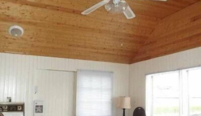 Plank Road Cottages & Marina - 2 Bdrm - Rice Lake - Gore's Landing