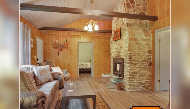 Plank Road Retreat-Pet Friendly near Westfield