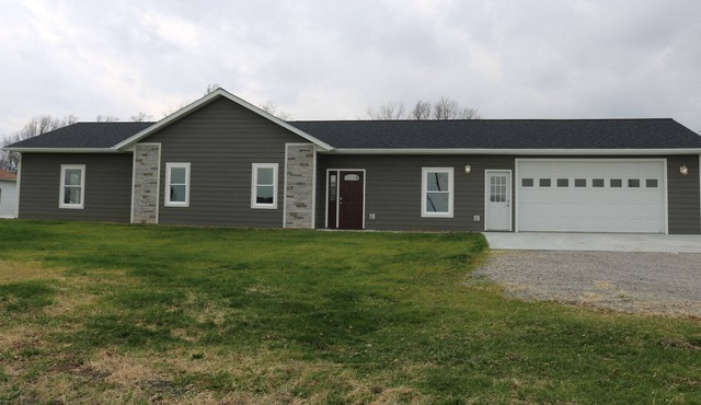 Plano house near Lake Rathbun