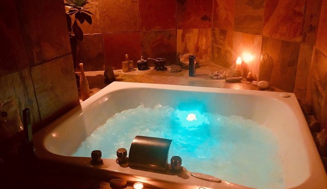 Plant&Crystal filled Oasis, For Corporate Business Retreat or Romantic Getaway