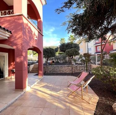 Planta baja con gran terraza y jardín Altaona golf