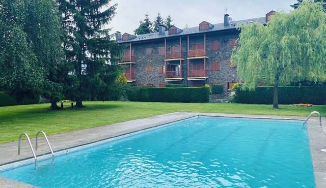 Planta Baja con jardin y piscina en la Cerdanya
