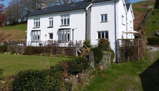 Plas Rhiwlas in Machynlleth