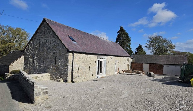 Plas Yn Llan Barn - Exceptional Countryside Views