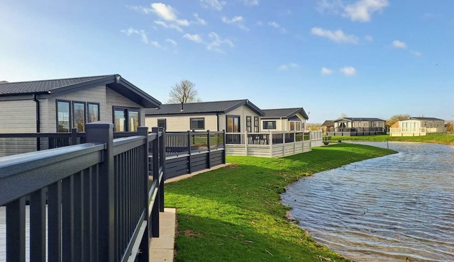 Platinum 4 berth Lodge