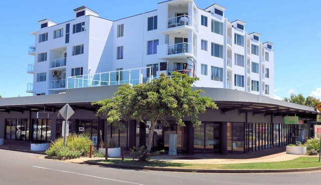 Platinum Apartments - Unit 2