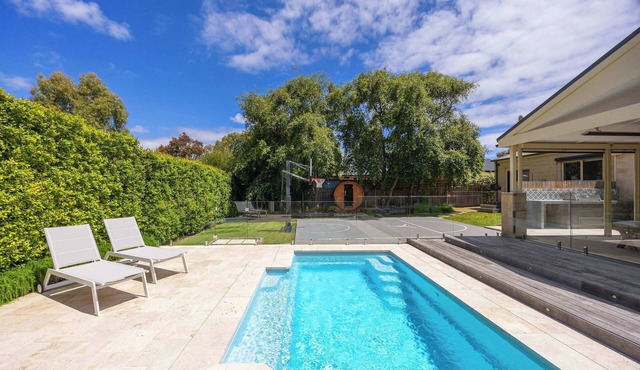 Play on Balcombe | Swim. Steam. Shoot. Stay Peachy