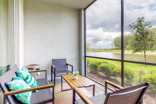 Play & Stay: 1st Floor Ava Maria Condo!
