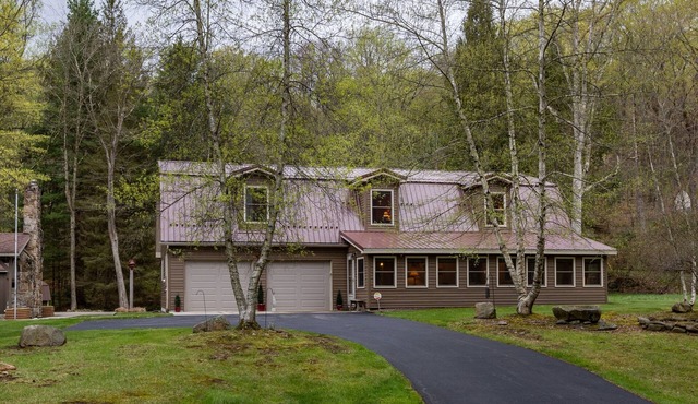 Play & Stay near State Parks & Seven Springs