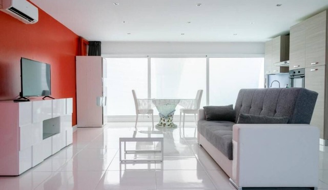 Playa 4 a Solo 3 min - Apartamento en Castelldefels