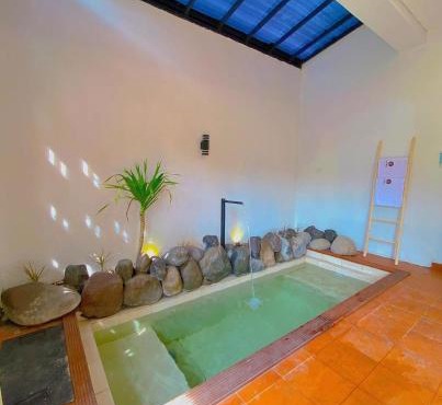 Playa La Barka Resort by Raminten