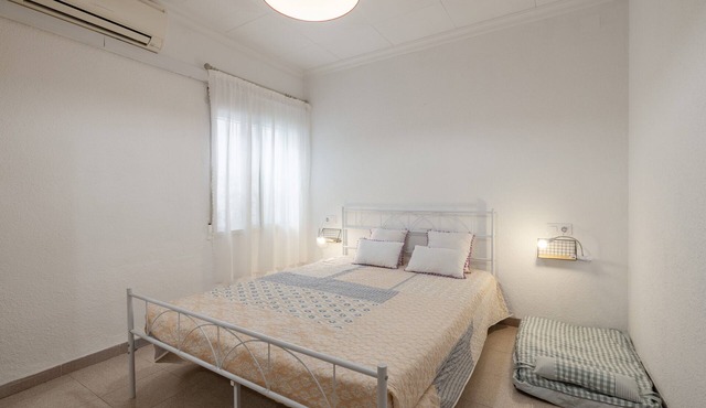 Playa Sol Vinaròs Apartment – Tranquil Stay Near Beach and Town Centre