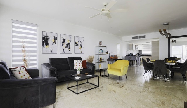 Playa Turquesa I201 LO 200 Mbps Private Beach Access BBQ