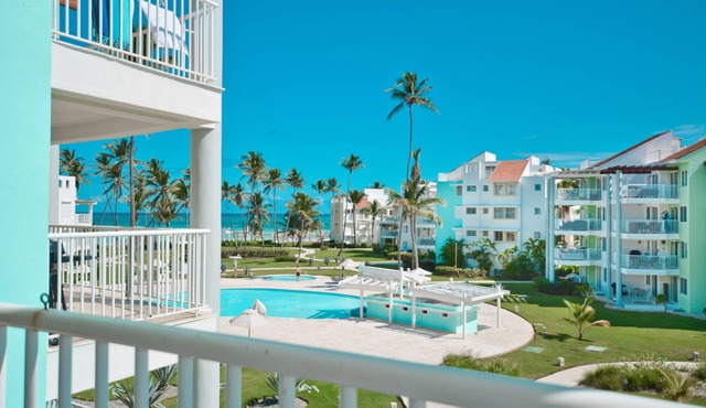 Playa Turquesa D-301 Premier Beachfront Ocean View 100mbps Wifi