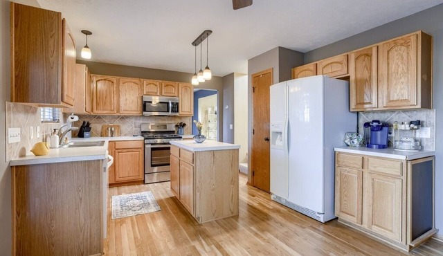 Playground - BBQ - Contemporary Minimalistn