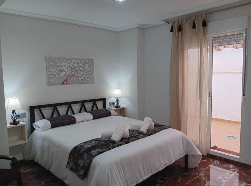 Plaza Ayuntamiento 2 habitaciones B&A