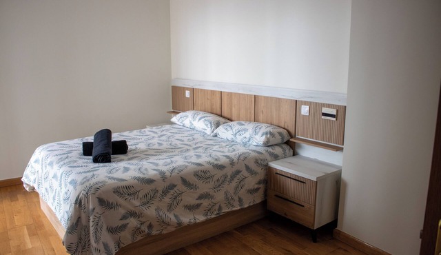 PLAZA MAYOR-PERFECT LOCATION-VUT09-0448-WITH OPTIONAL PARKING