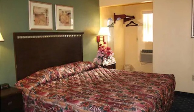Plaza Travel Inn
