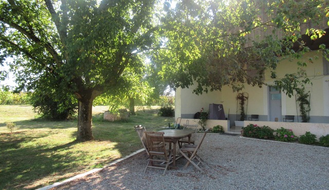 Pleasant country house with swimming pool