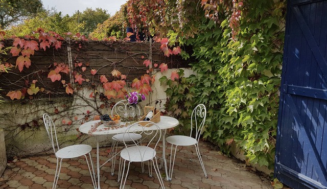 Pleasant 1 Bedroom Villa with Private Pool/Yard