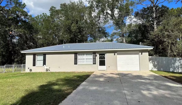 Pleasant 2/2 Home in Ocala