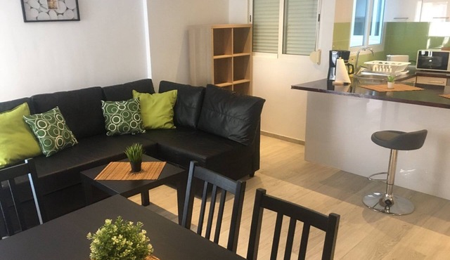 Pleasant 2 bedroom flat, CULLERA,10 min. walk to the beach