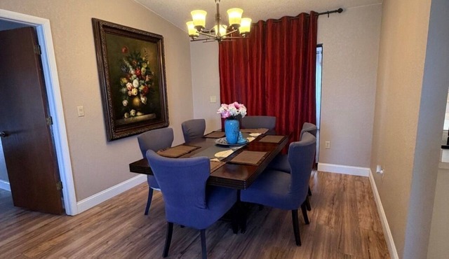 Pleasant 2-bedroom house with AC in North Port