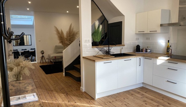 Pleasant and spacious house Angoulême Downtown