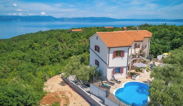 Pleasant apartment with Pool, Sauna, Hot Tub
