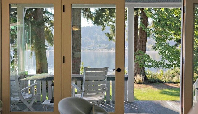 Pleasant Beach Cottages Bainbridge Island Waterfront Beach House