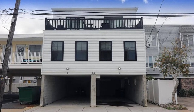 Pleasant building with AC in Margate City GREAT OFFICE SPACE