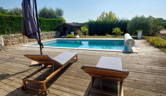 Pleasant contemporary house in Mondonville, near Toulouse and Airport.