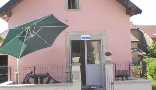 Pleasant cottage in the charming little village of Pupillin