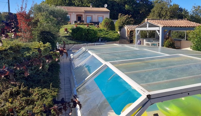 Pleasant country house, private pool, between the Dordogne and Lot et Garonne