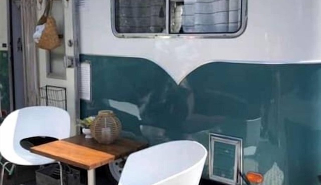 Pleasant Cozy Airstream with Amazing Stargaze and Farm Views in Maryland