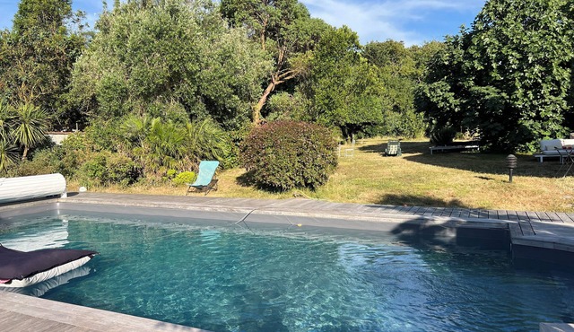 Pleasant family home in La Rochelle with heated pool and large garden