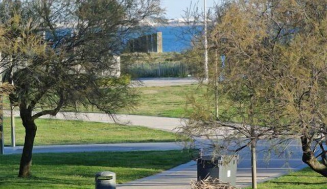 Pleasant first line studio with small sea view classified 2 stars