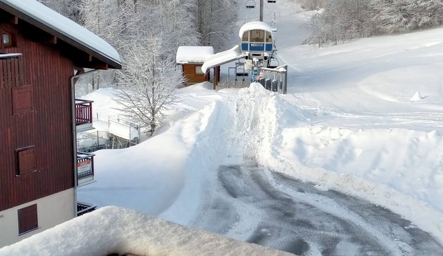 Pleasant studio for 4 people, family ski resort Bellevaux Hirmentaz.