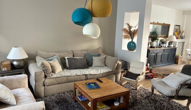 Pleasant town house with garage in the heart of town