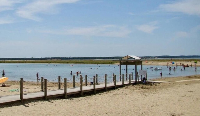 Pleasant town house, 5 minutes from the beach