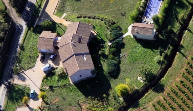 Pleasant apartment 18 km from Uzes