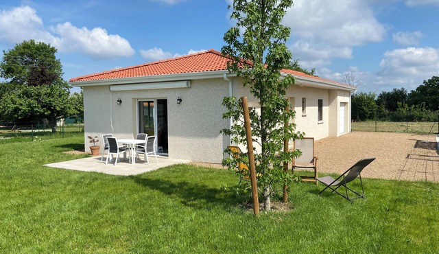 Pleasant gîte in Auvergne, 20 min. from Clermont Ferrand