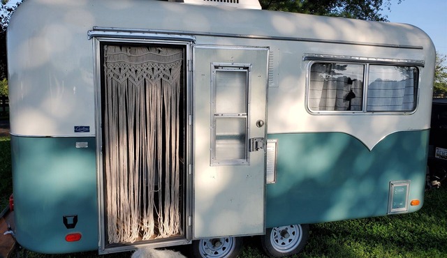 Pleasant Hills Farm Guest Cottage + Stargazer