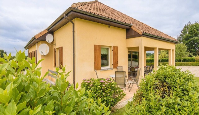 Pleasant holiday home with private pool