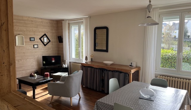 Pleasant house between sea and city