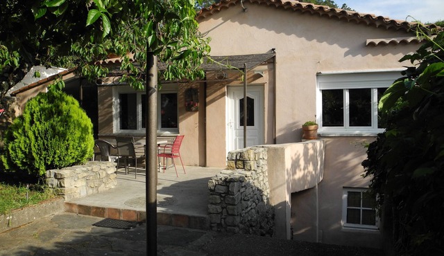 Pleasant house on the heights of Anduze