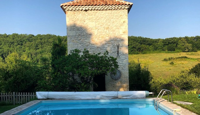 Pleasant house overlooking Vallon and Orchard