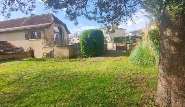 Pleasant house with large garden - Figeac