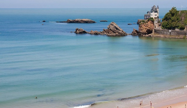 Pleasant house with private pool and air conditioning just outside Biarritz